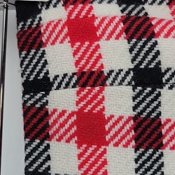 Talbots Mini Check Plaid Wool Blend Skirt Cream, Black & Red Size 6 - Picture 4 of 10